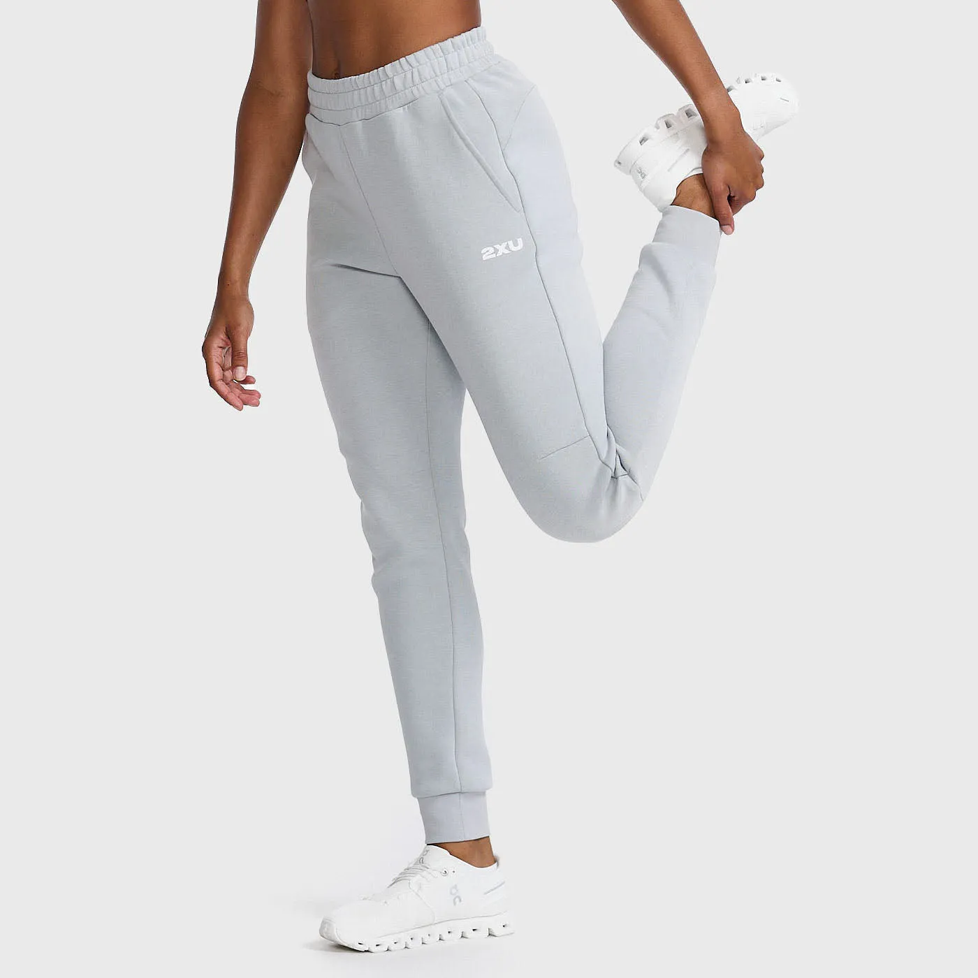 2XU - Commute Trackpants - Harbor Mist/White