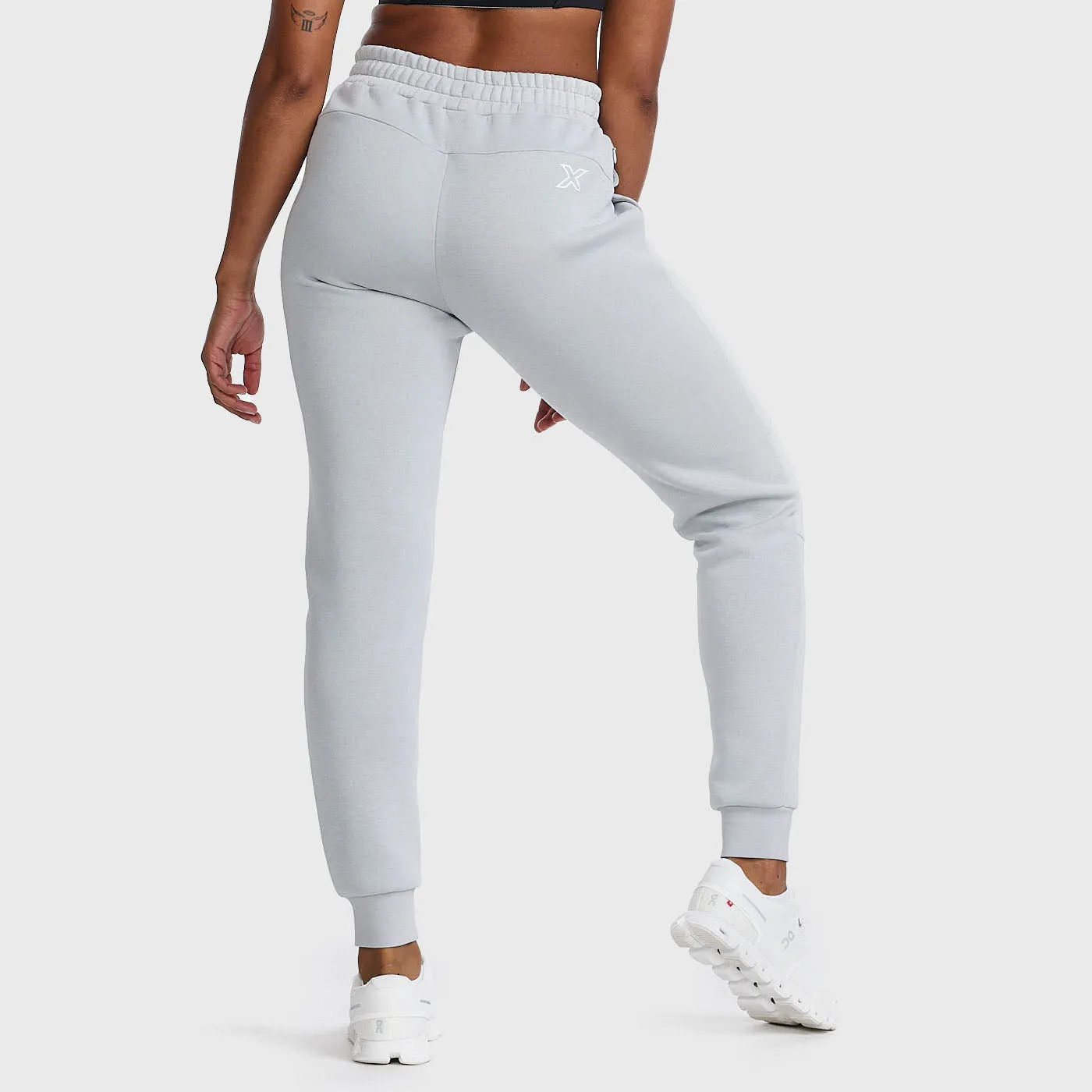 2XU - Commute Trackpants - Harbor Mist/White