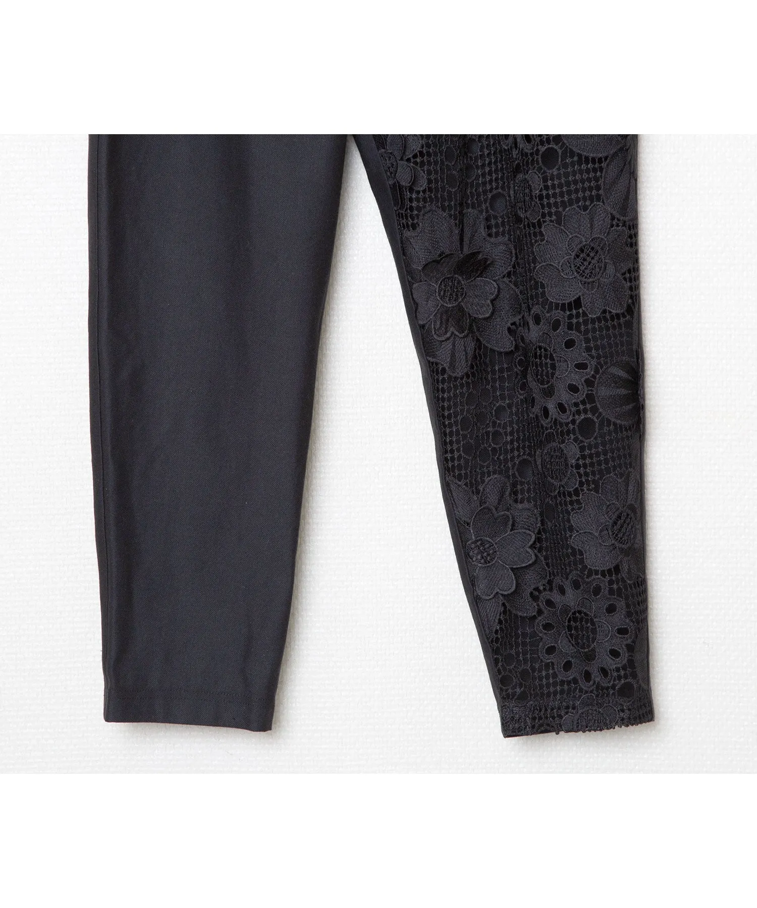 BSD25SS-17  Flower Lace Relax Pants BLACK