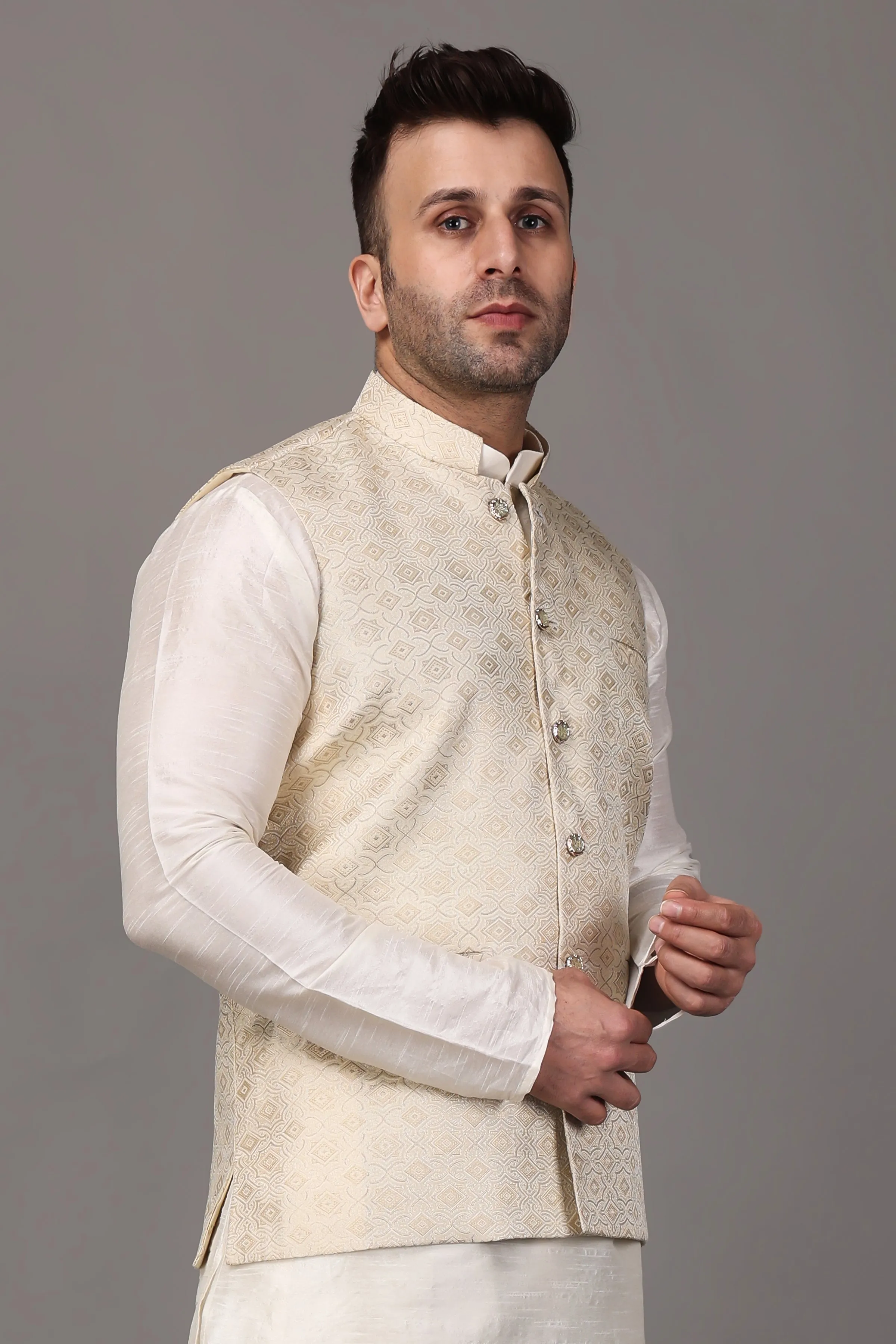 Creamy Radiance Kurta Vasket Set