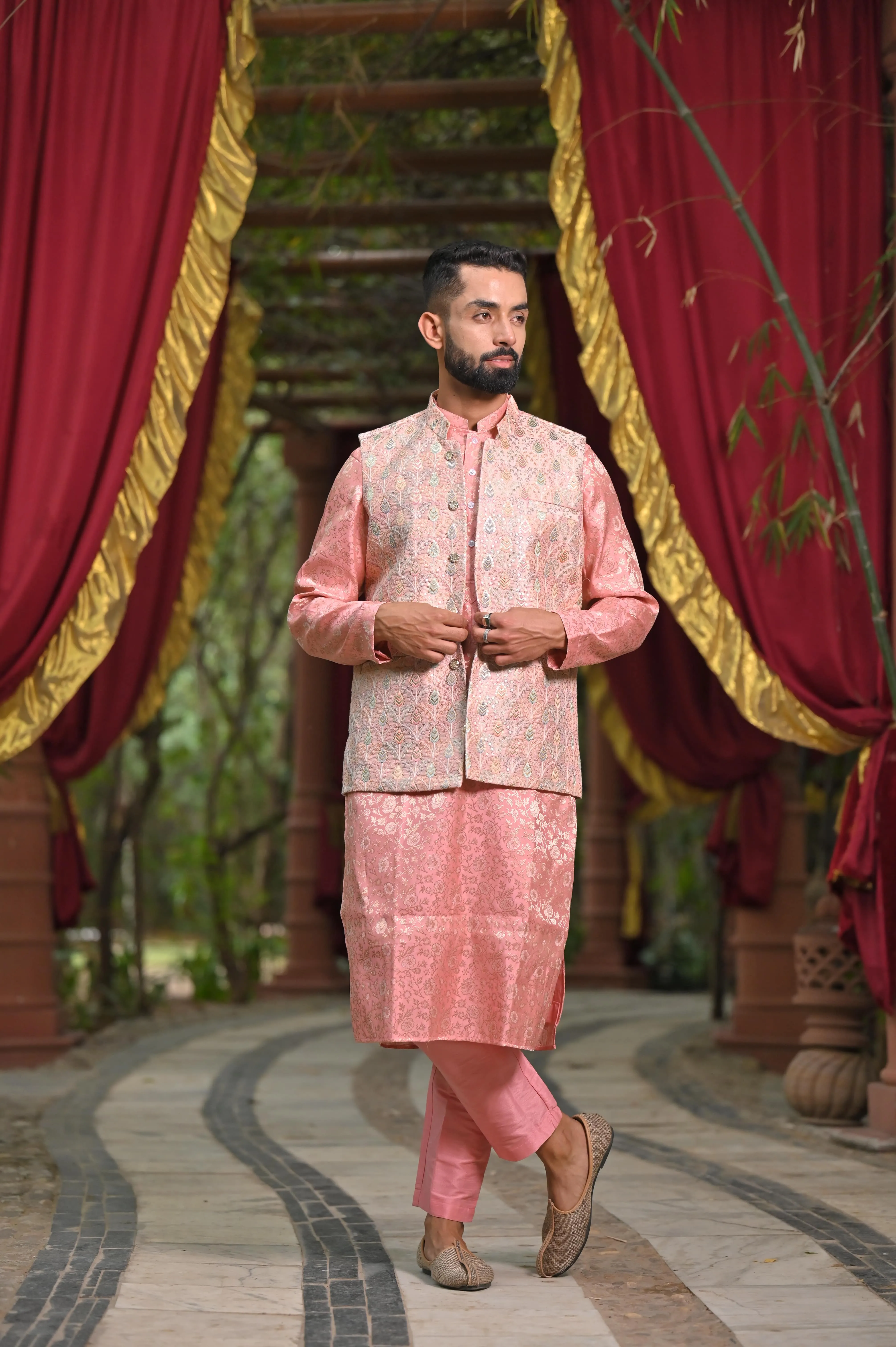 Festive Charm Kurta Vasket Set