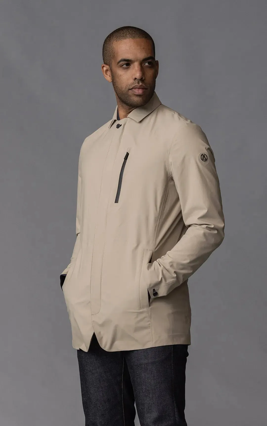 LIGHTWEIGHT CITY RAINCOAT