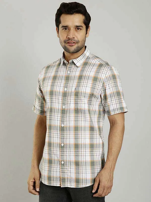 Men Checked Half Sleeve Cotton Shirt