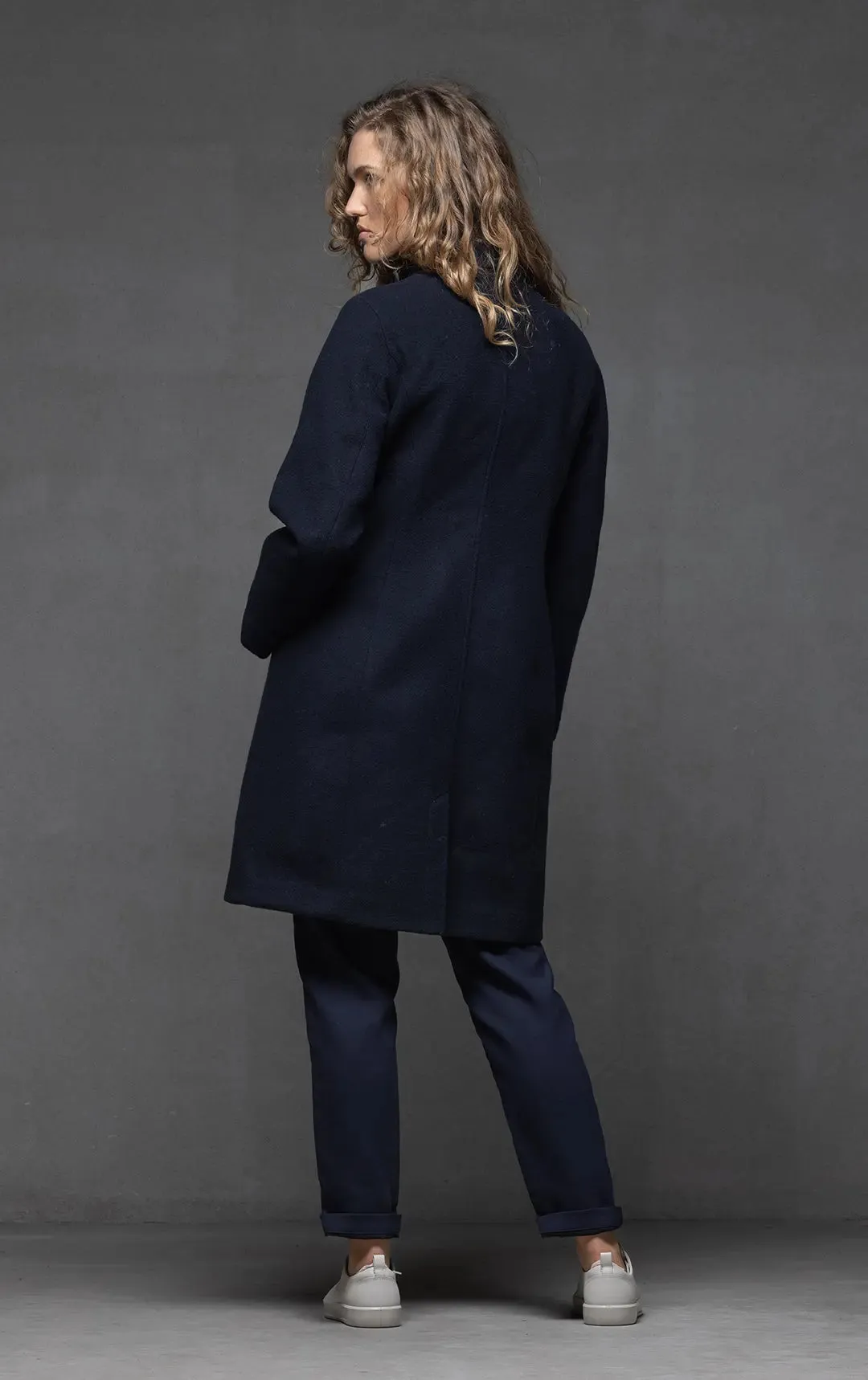 PERFORMANCE WOOL TAILORED COAT