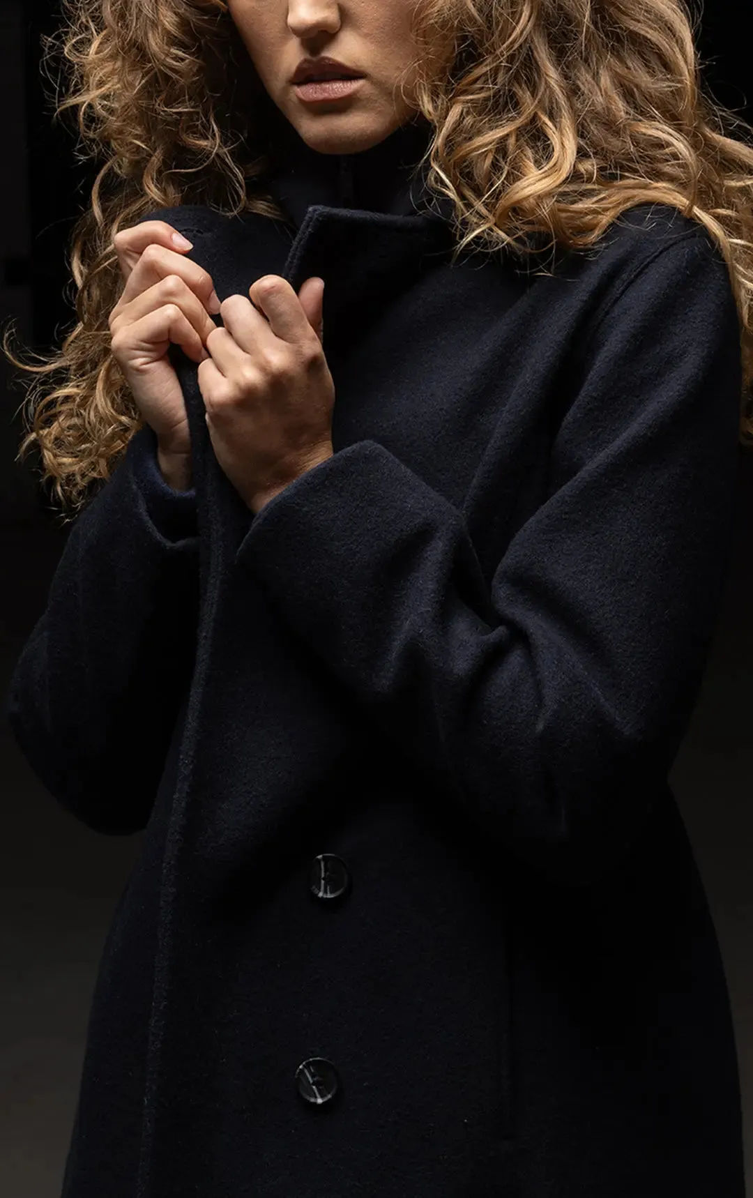 PERFORMANCE WOOL TAILORED COAT