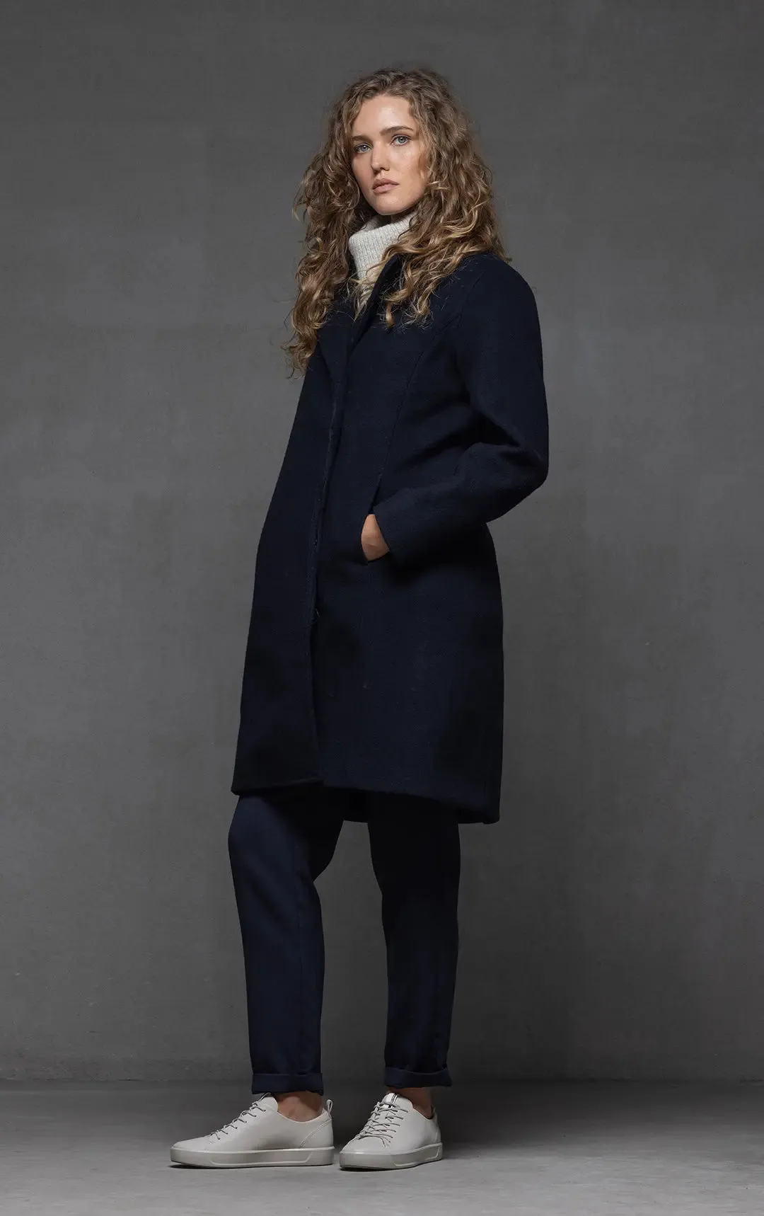 PERFORMANCE WOOL TAILORED COAT