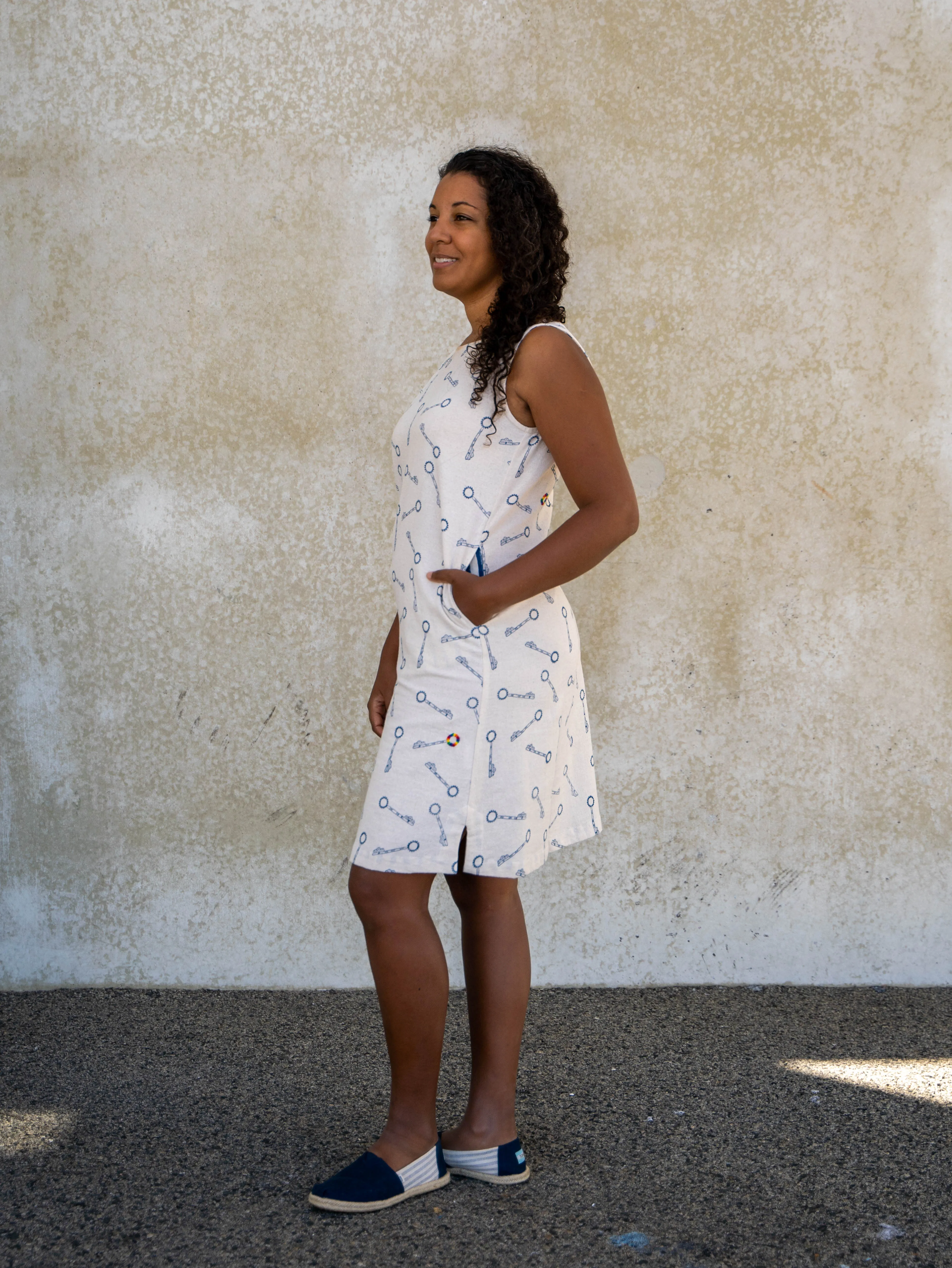 Sleeveless Shift Dress | Rainbow Container Key Print